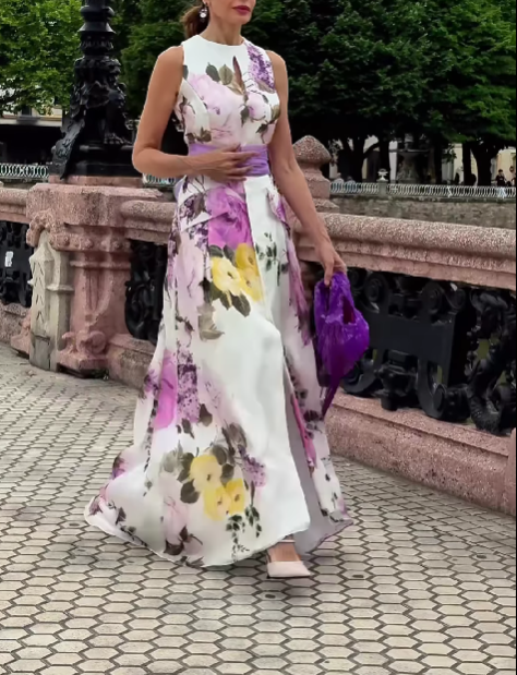 Sleeveless Crewneck Printed Dress
