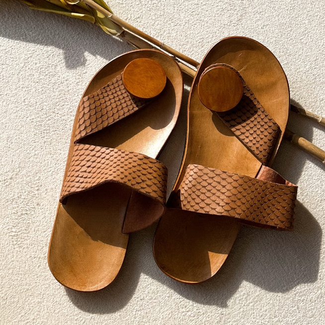 Women's Thong Leather Flat Sandals